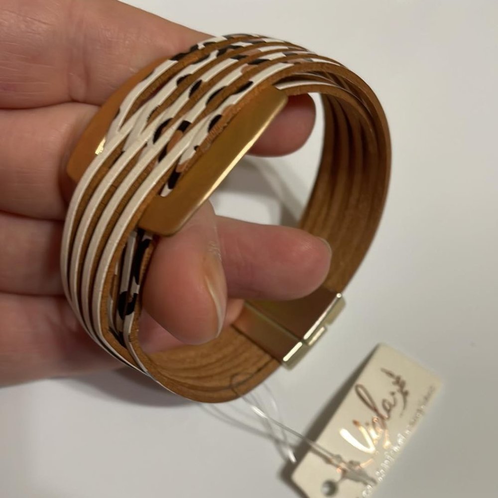 Wrap Bracelet Magnetic Fastener Buckle Design New
